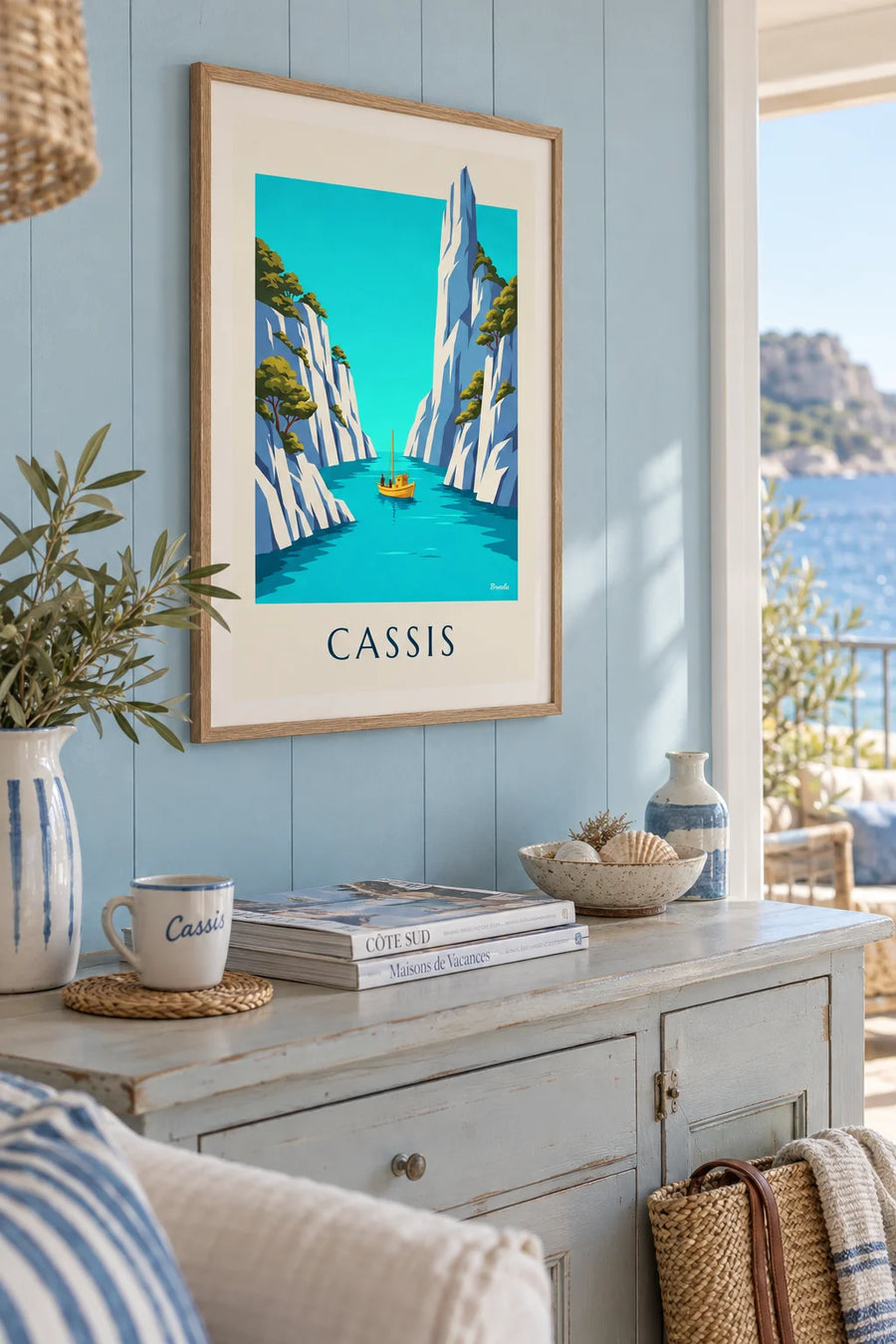 Affiche bateau jaune dans une calanque de Cassis : encadrée au mur