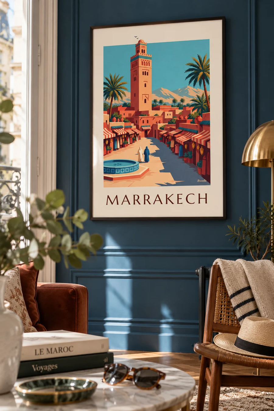 Affiche médina de Marrakech et minaret de la Koutoubia : encadrée au mur