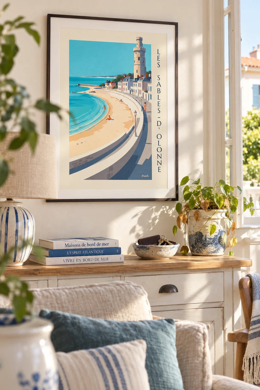Sables-d’Olonne promenade and main beach poster: framed on the wall