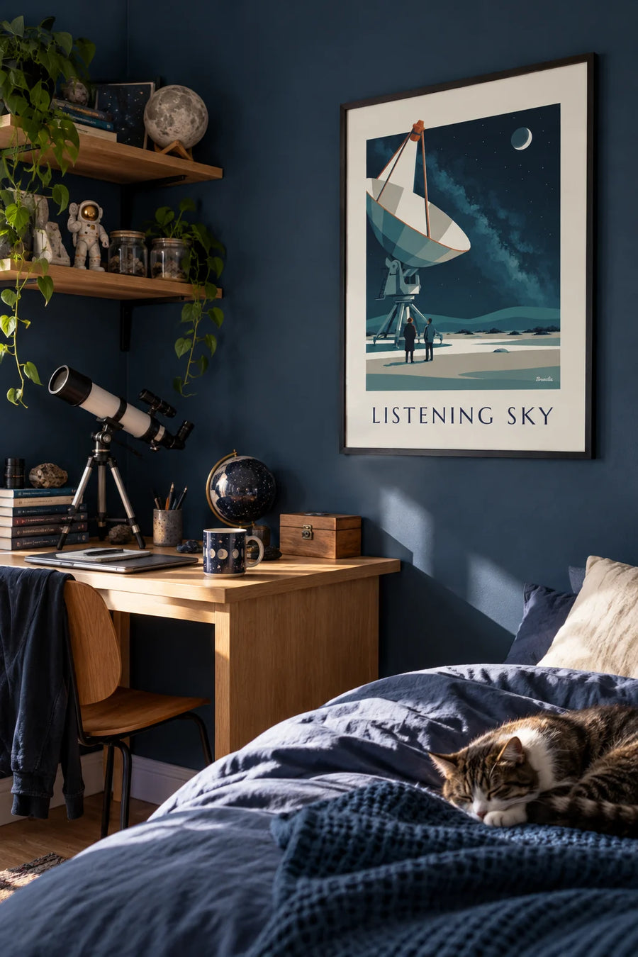 Poster Radioteleskop, das auf einen Sternenhimmel in der Wüste gerichtet ist: gerahmt an der Wand