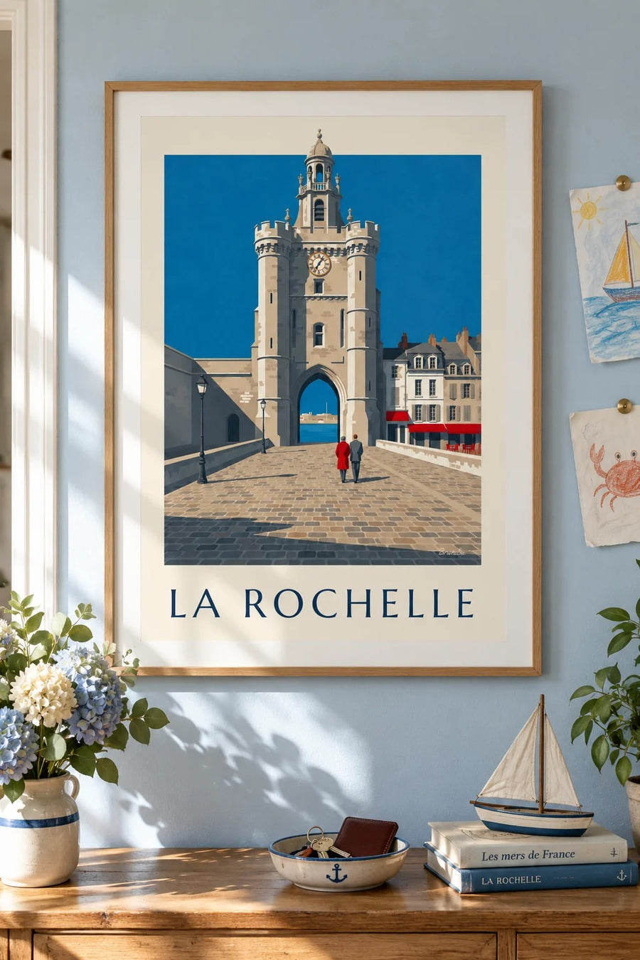Affiche porte de la Grosse Horloge à La Rochelle : encadrée au mur