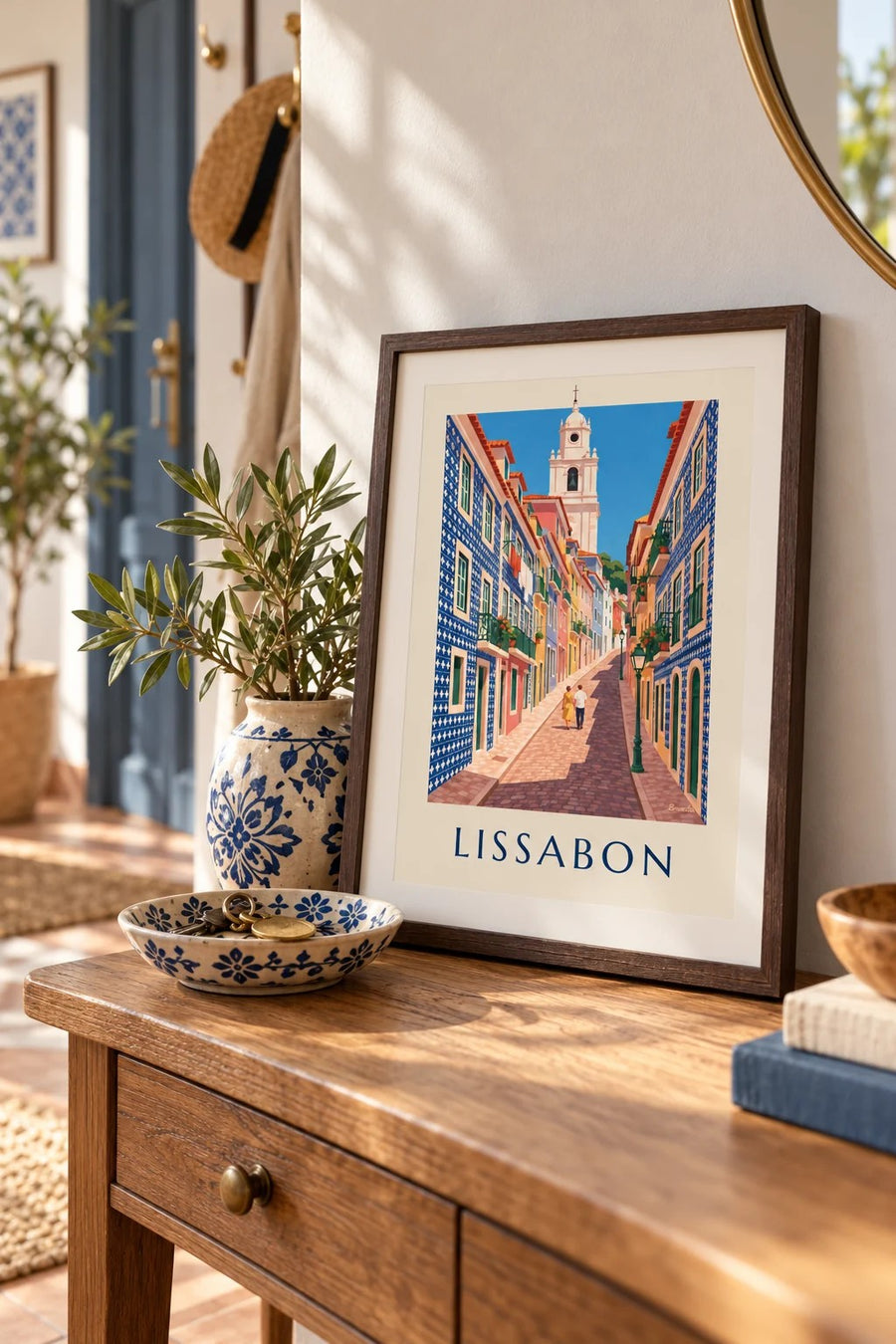 Poster Gasse in Lissabon mit Azulejo-Fassaden: kleines A4-Format im Rahmen