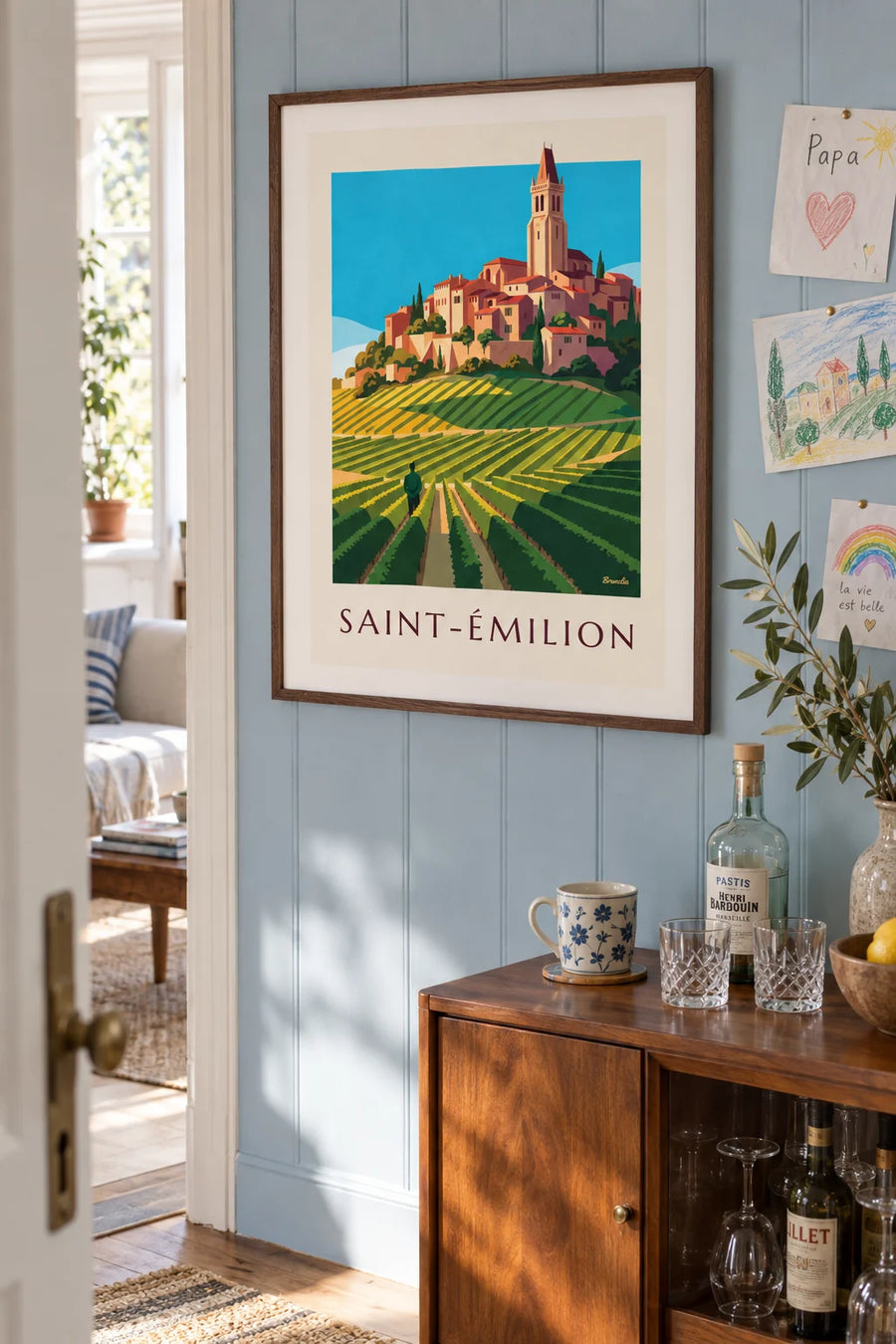 Affiche village de Saint-Émilion et ses vignes : encadrée au mur