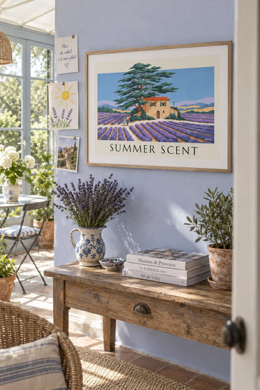 Poster Lavendel, Zeder und provenzalisches Haus: gerahmt an der Wand
