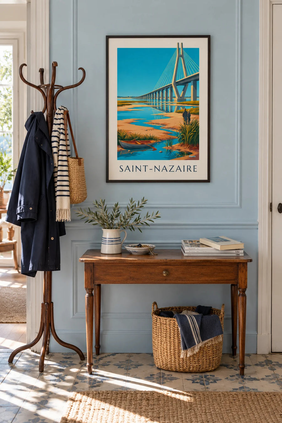 Poster Brücke von Saint-Nazaire und Boot in der Flussmündung: gerahmt an der Wand